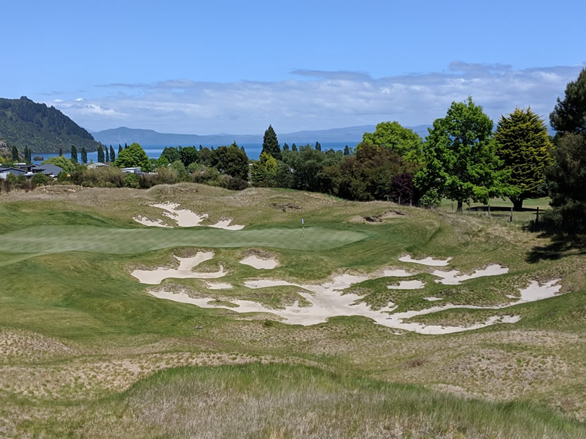 <h2>The Best of New Zealand Escorted 2018</h2>Taupo, Napier, Wellington & Queenstown